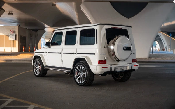  White Mercedes G63 AMG Photo 