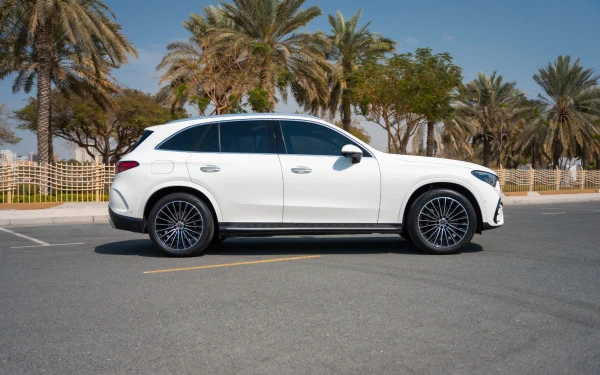  White Mercedes GLC 200 SUV Photo 