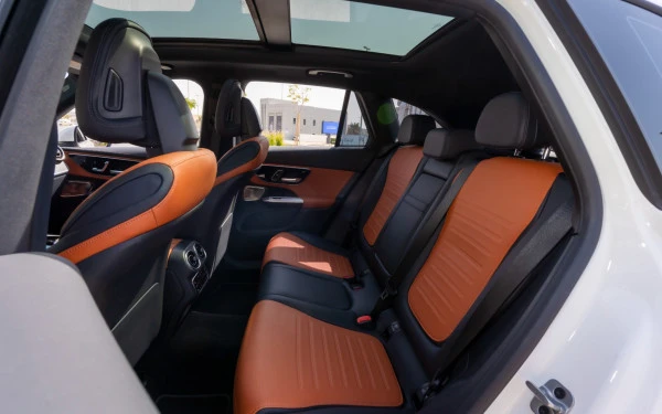  White Mercedes GLC 200 SUV Photo 