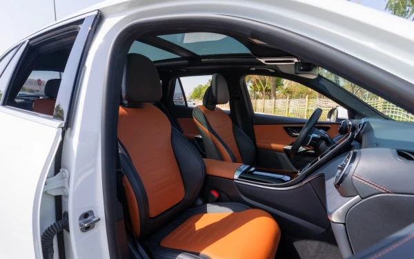  White Mercedes GLC 200 SUV Photo 