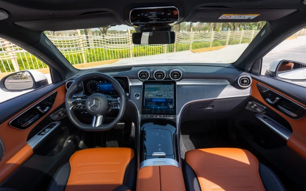  White Mercedes GLC 200 SUV Photo 