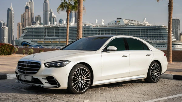  White Mercedes S580 Photo 