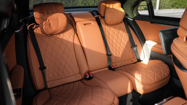  White Mercedes S580 Photo 