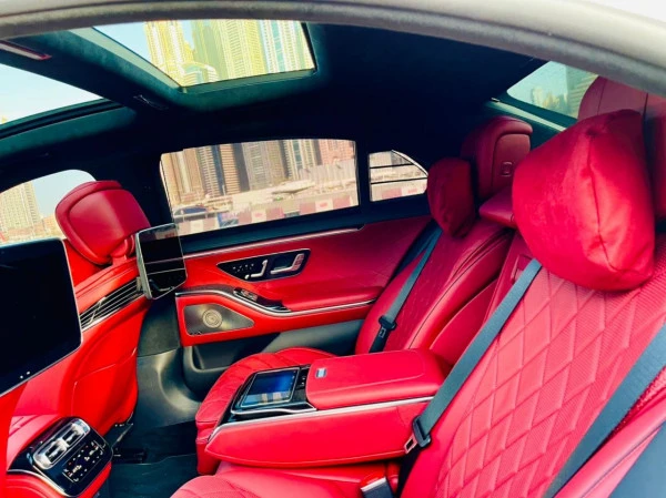  White Mercedes S500 New Shape Photo 