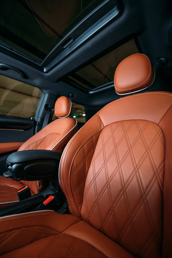  White Mini Cooper S 2 doors Photo 