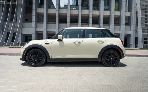  White Mini Cooper S Photo 