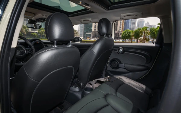  White Mini Cooper S Photo 