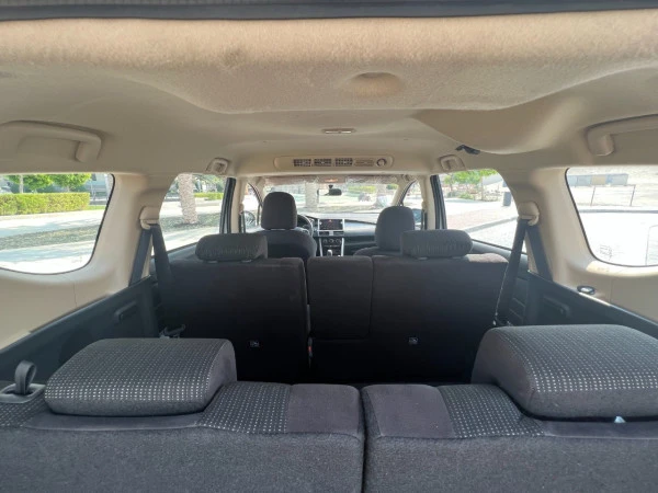  White Mitsubishi Xpander Photo 