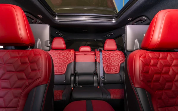  White Nissan Patrol Platinum V6 Photo 