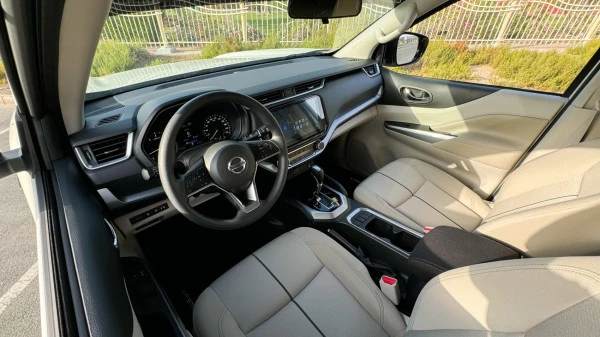  White Nissan Xterra Photo 