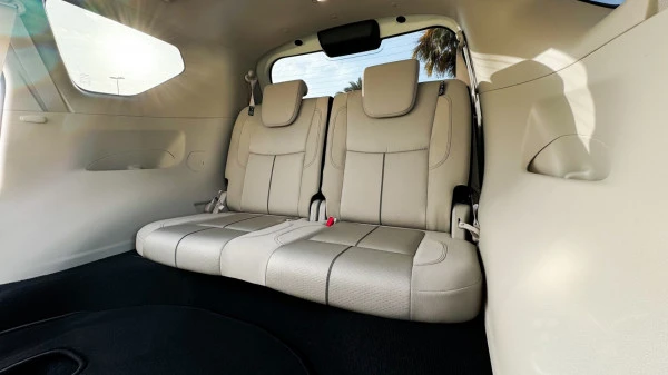  White Nissan Xterra Photo 