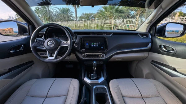  White Nissan Xterra Photo 