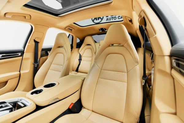  Red Porsche Panamera Photo 