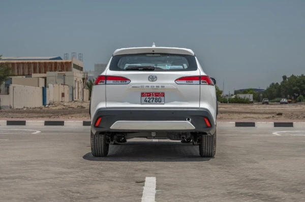  White Toyota Corolla Cross Photo 