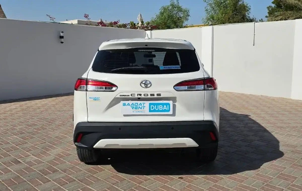  White Toyota Corolla Cross Photo 