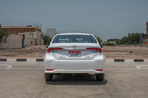  White Toyota Corolla Photo 