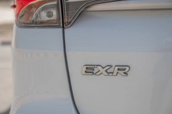  White Toyota Fortuner Photo 