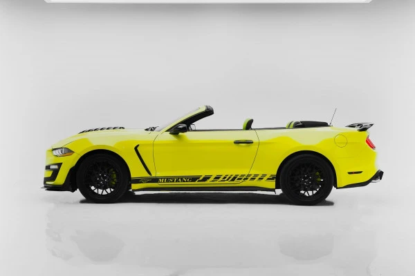  Yellow Ford Mustang Photo 