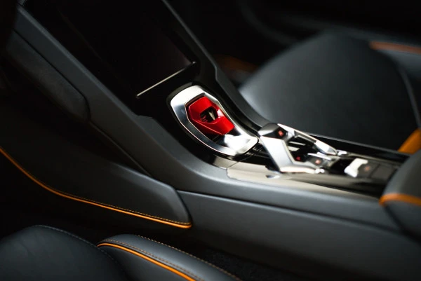  Yellow Lamborghini Evo coupe Photo 