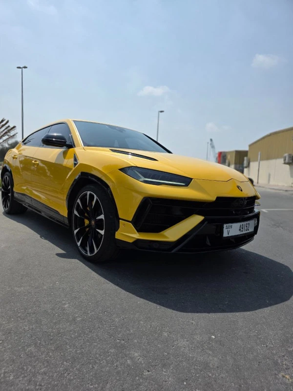  Yellow Lamborghini Urus MY20 Photo 