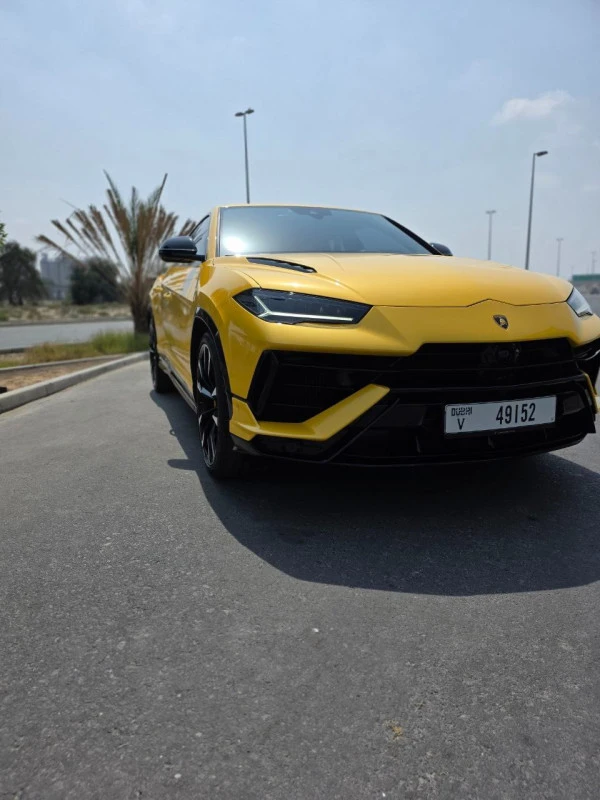  Yellow Lamborghini Urus MY20 Photo 