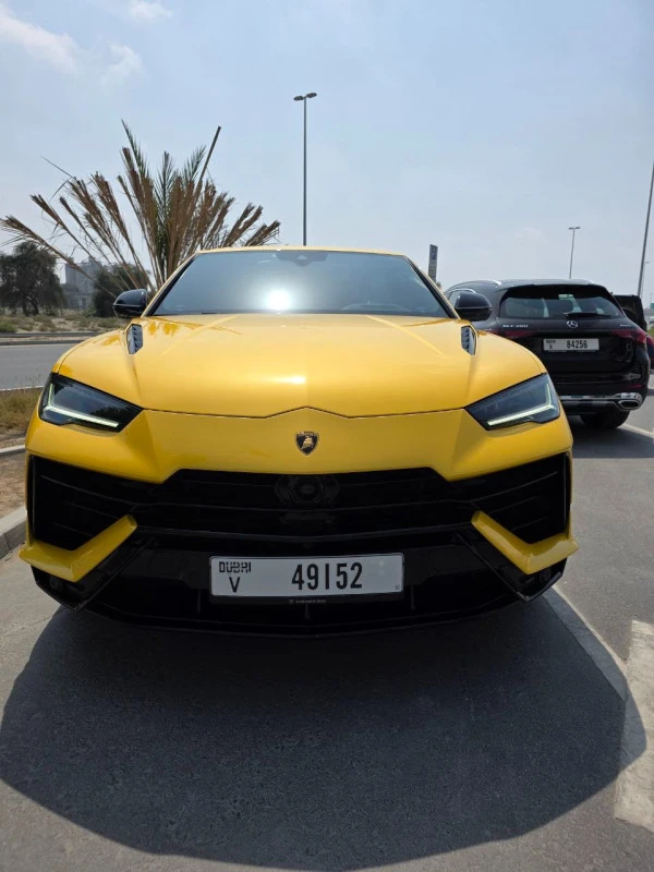  Yellow Lamborghini Urus MY20 Photo 