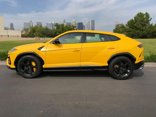  Yellow Lamborghini Urus Photo 