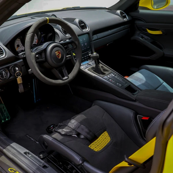  Yellow Porsche GT4 RS Photo 